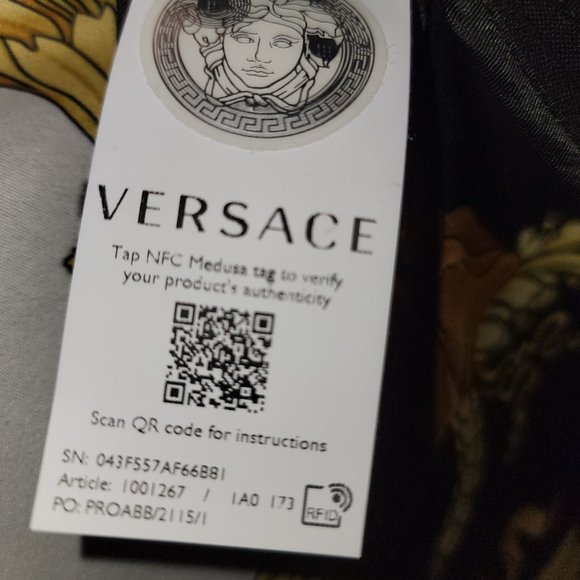 Authentic Versace Medusa Single Breasted Wool Blazer, Black, Silk Lined, Size 46 - Picture 6 of 11